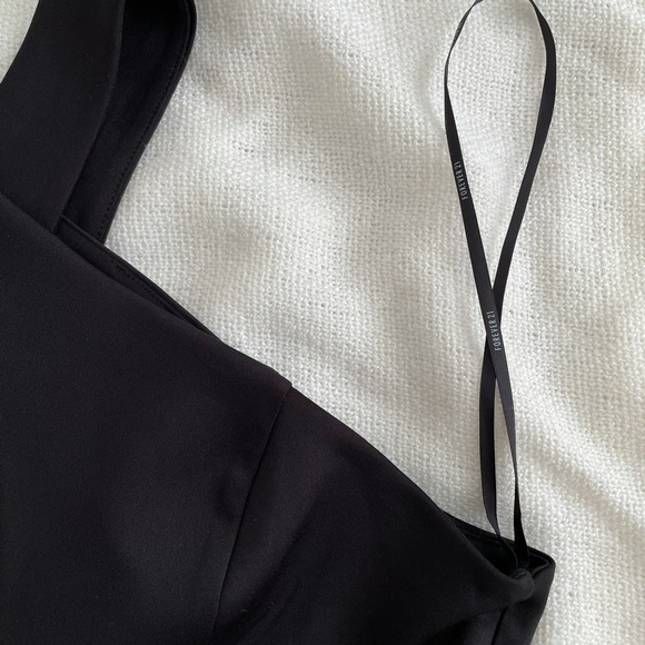 Criss-cross Cocktail LBD - Picture 12 of 12